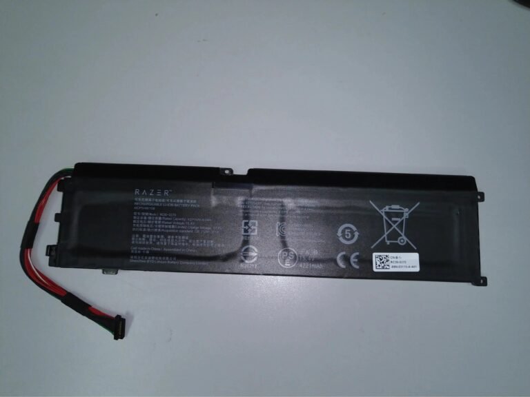 Original Razer RC30 Laptop Battery, 15.4V 65Wh for Blade 15 Base